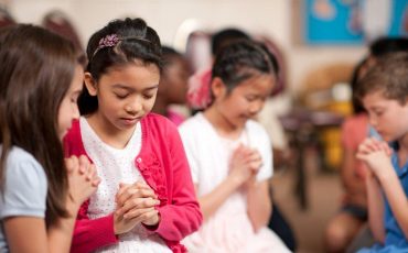 helping-our-children-love-church